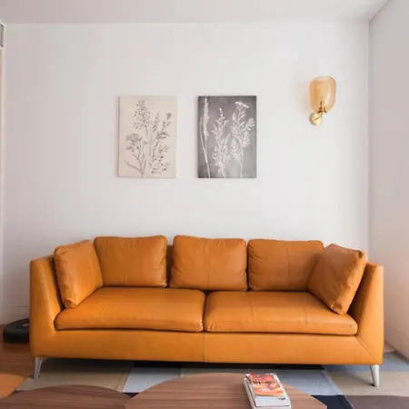 A Quiet Luxury In A Location That Couldn't Be Better, 2 Minutes Walk From The Subway Διαμέρισμα Lisboa